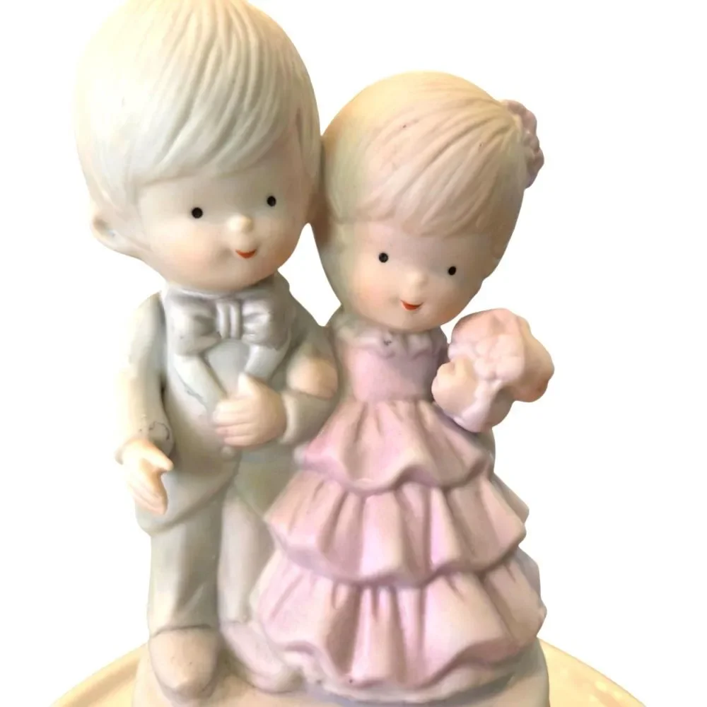 Vintage Musical Turning Cake Topper Ceramic Boy & Girl Pastel Wind Up Box
